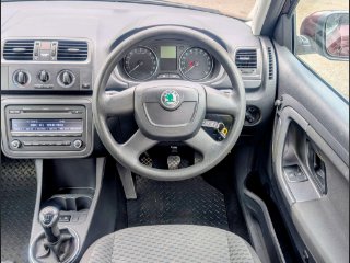 /photos/9641/01d61b59-2a7a-4872-b60d-6a0ecb9a45e1_i320x240.jpg