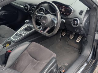 /photos/9641/097a70e7-bd70-4611-b96a-e0e3c1948b47_i320x240.jpg