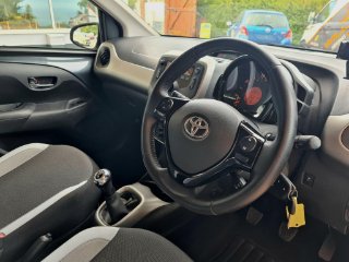 /photos/9641/0a566aeb-d1e4-42f8-abfe-cfa1e8eb9b2e_i320x240.jpg
