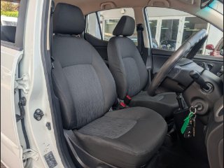 /photos/9641/340b62a1-277b-4c03-a884-a17868972339_i320x240.jpg