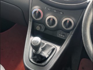 /photos/9641/9981f962-4d7c-4c15-bf6b-6102ed7cac1b_i320x240.jpg