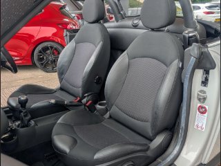 /photos/9641/a92e6a30-8c09-45c5-b61b-7599e1d1f212_i320x240.jpg