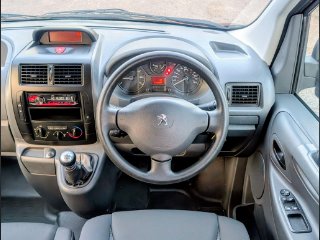 /photos/9641/af0e5f4e-a728-40a3-a183-6949df68d06a_i320x240.jpg