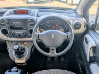/photos/9641/b46544c6-5a5c-40ec-b9ba-4ce8ba376ad5_i320x240.jpg