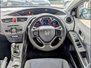 /photos/9641/cd356d3e-2cab-4ee6-bda5-f41780e46926_i320x240.jpg