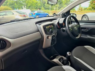 /photos/9641/e26093aa-2dfd-4c2f-a4c1-b7cd4b5fcaad_i320x240.jpg