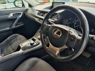 /photos/9641/f50ad150-8548-4559-ac53-b06d34566590_i320x240.jpg