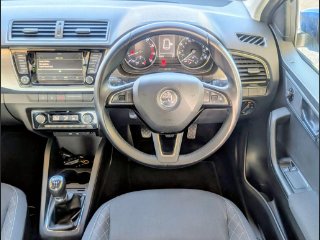 /photos/9641/fc528f6b-4ef6-40a7-8e57-0d9a1a6ca163_i320x240.jpg